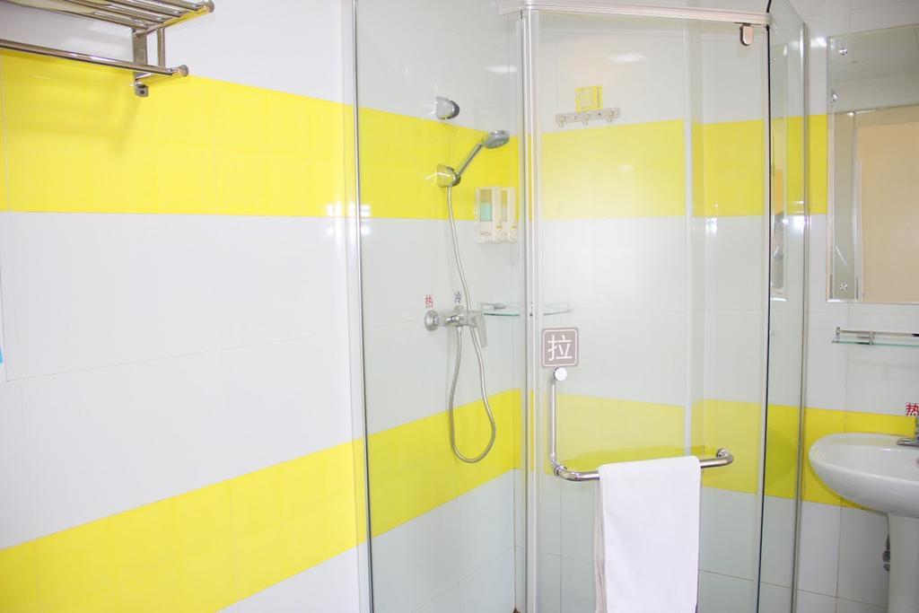 7Days Inn Jiangmen Peng Jiang Qiao North Εξωτερικό φωτογραφία